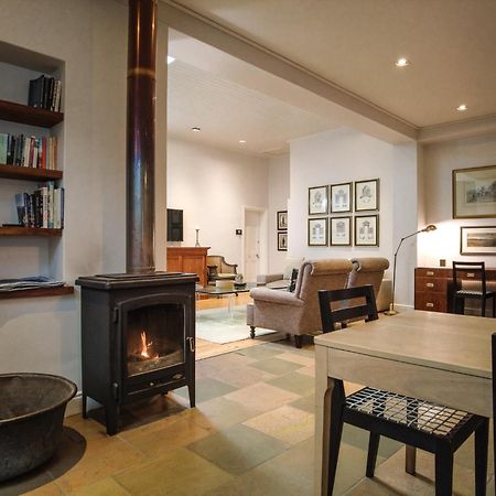 ホテル Laanhof Victorian House Self-Catering ステレンボッシュ エクステリア 写真